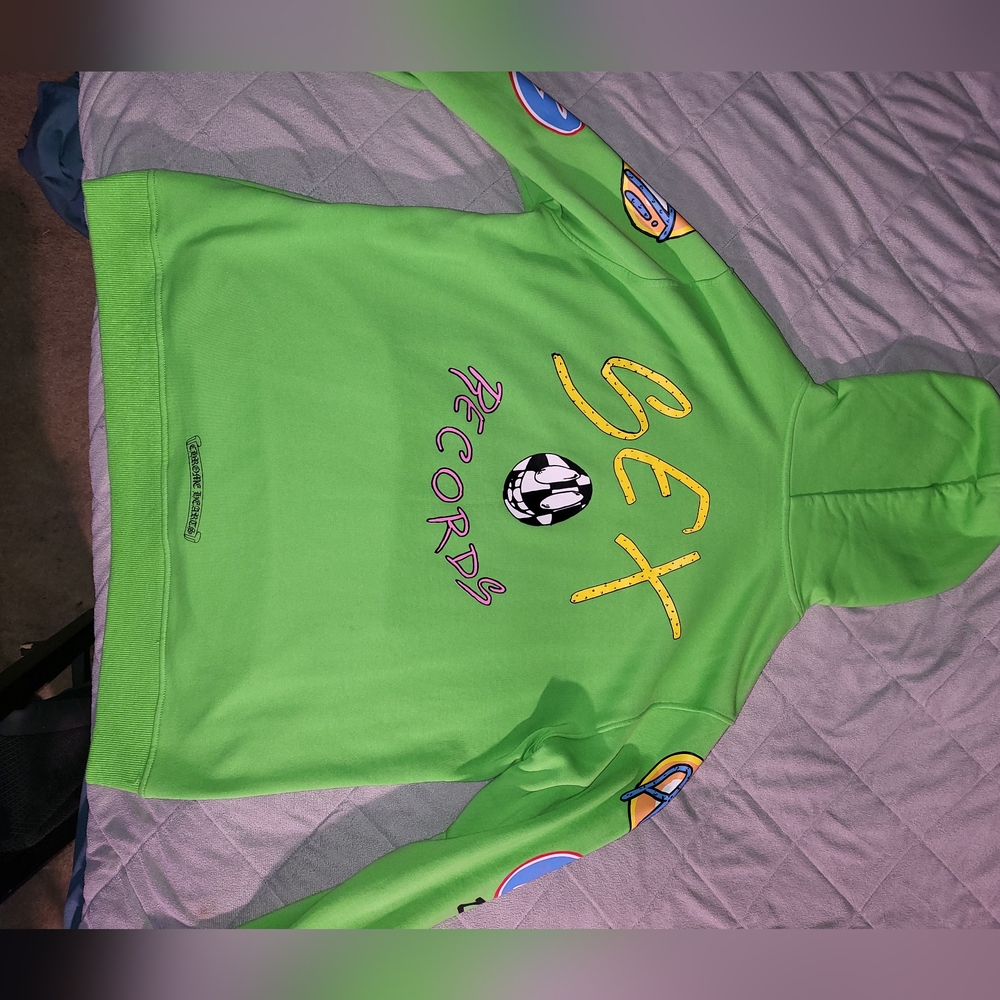 Bright Green Graphic Hoodie Sweatshirt - Men - Picture 5 of 7